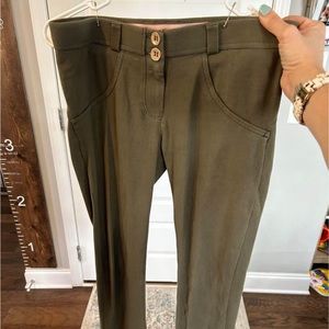 freddy USA butt-lifting jeggings, olive green size 6